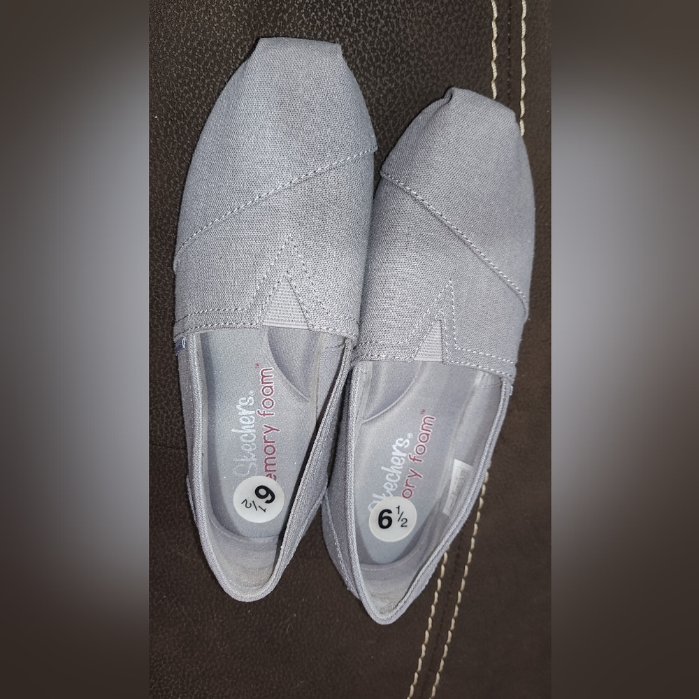Sketchers Memory Foam Bobs